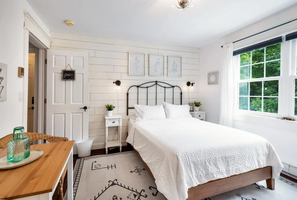 1295 Lime Kiln Road Charlotte VT 05445