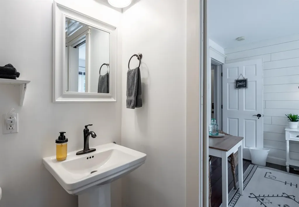 1295 Lime Kiln Road Charlotte VT 05445