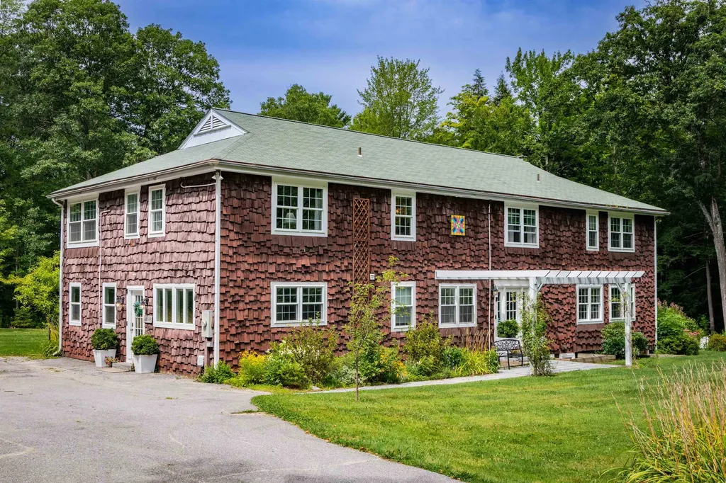 1295 Lime Kiln Road Charlotte VT 05445