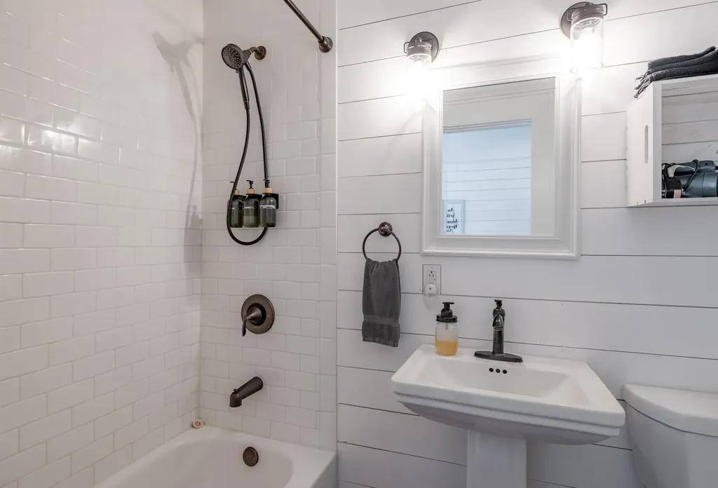 1295 Lime Kiln Road Charlotte VT 05445