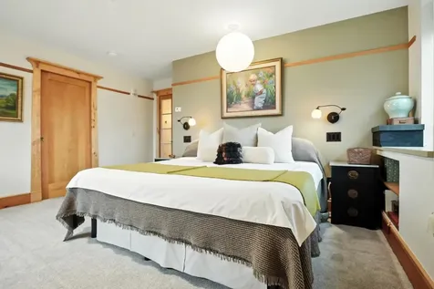 35 Cherry Street Burlington VT 05401