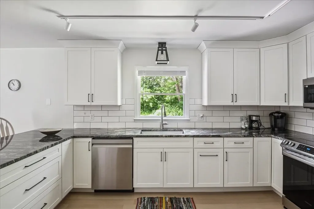 7 Grassy Brook Road Brookline VT 05345