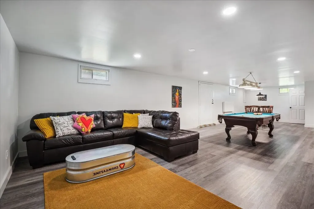 7 Grassy Brook Road Brookline VT 05345