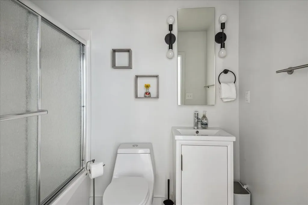 7 Grassy Brook Road Brookline VT 05345