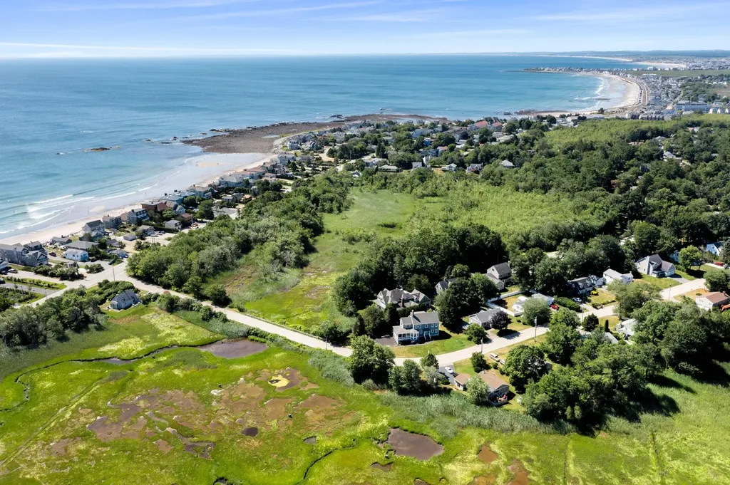 43 Ancient Highway Hampton NH 03842