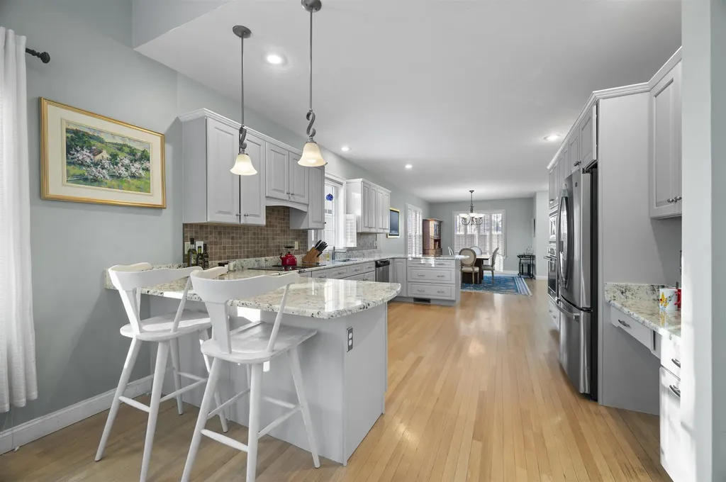 32 Tansy Avenue Stratham NH 03885