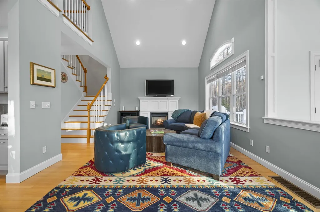 32 Tansy Avenue Stratham NH 03885