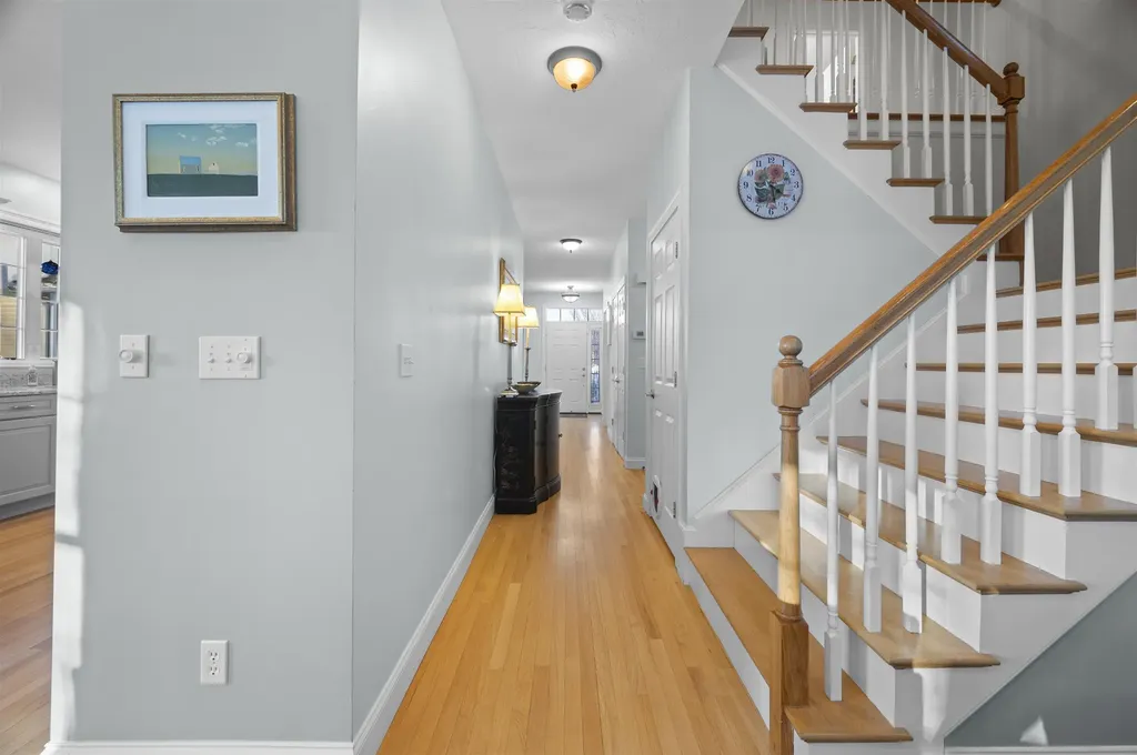 32 Tansy Avenue Stratham NH 03885