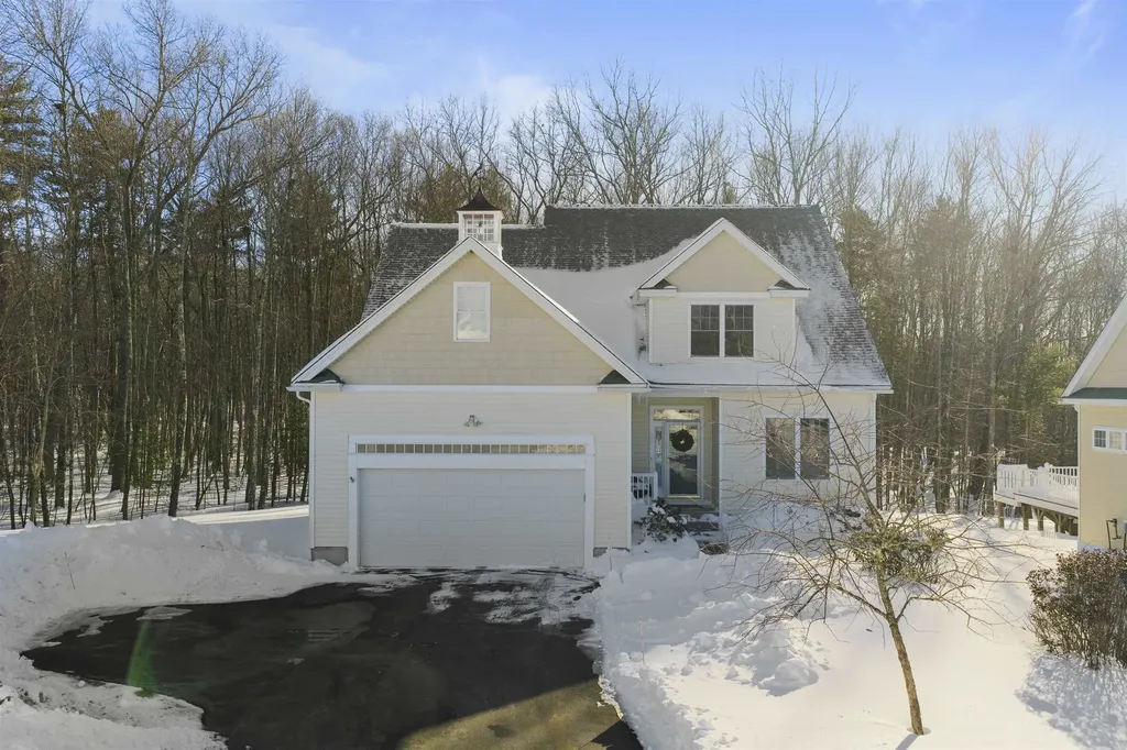 32 Tansy Avenue Stratham NH 03885