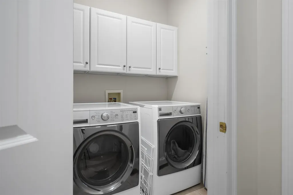 32 Tansy Avenue Stratham NH 03885