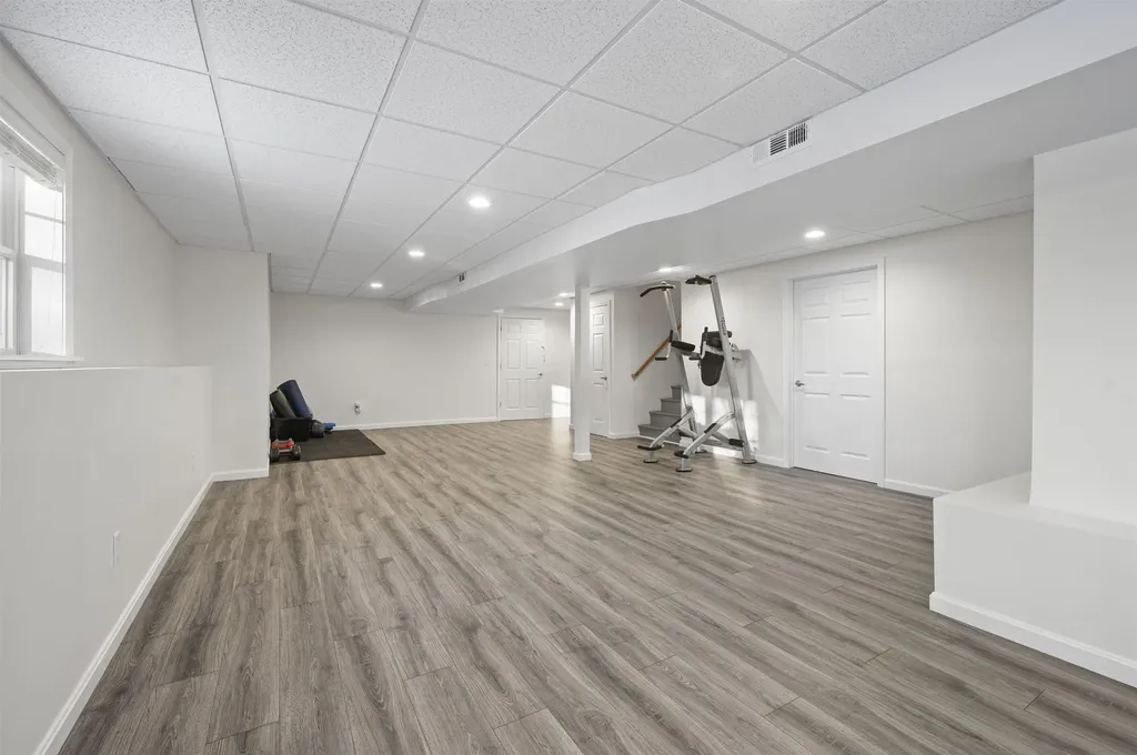 32 Tansy Avenue Stratham NH 03885