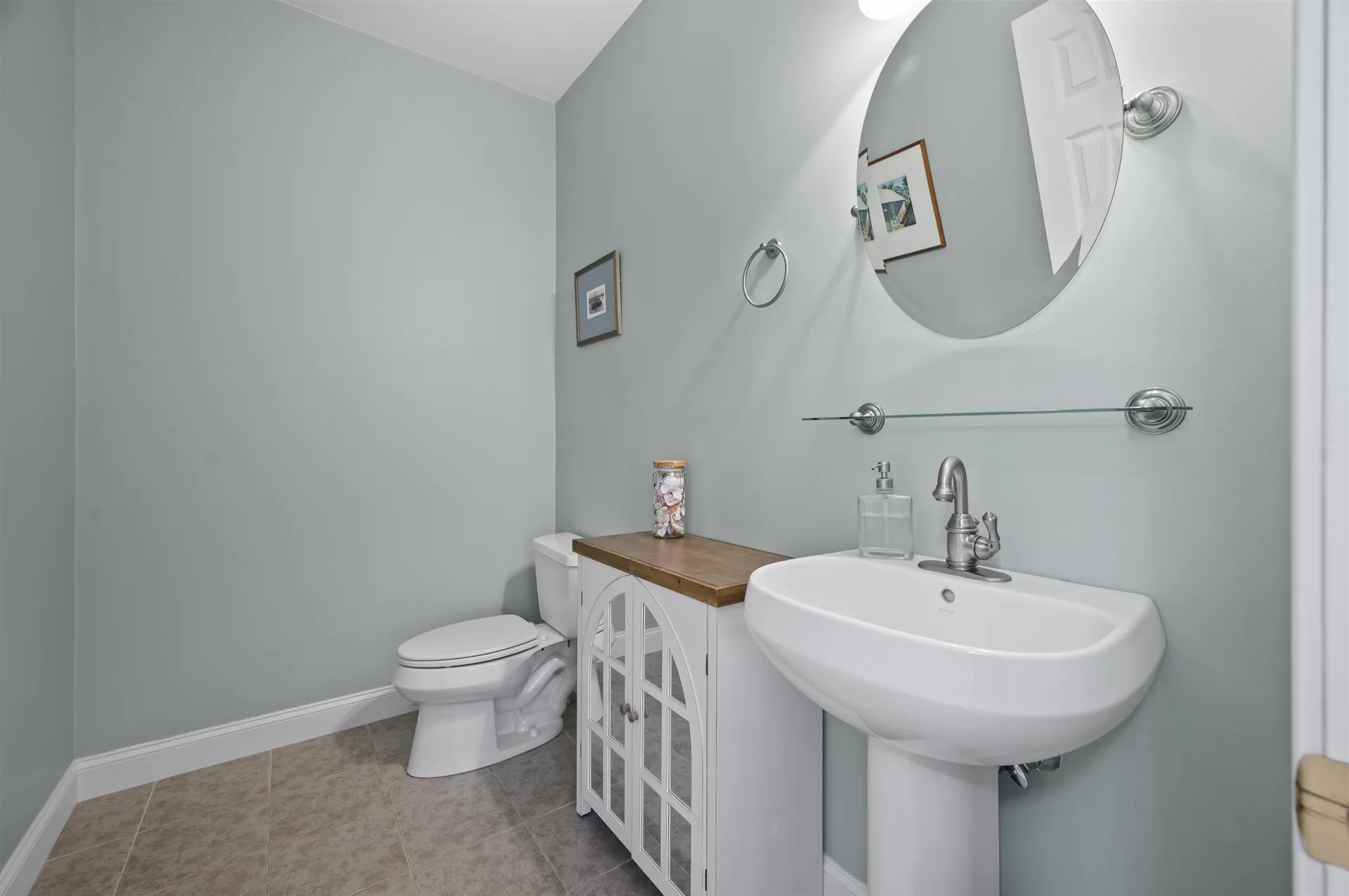 32 Tansy Avenue Stratham NH 03885