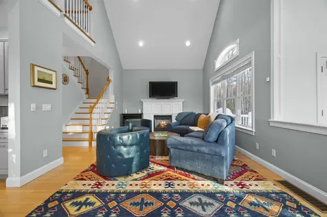 32 Tansy Avenue Stratham NH 03885