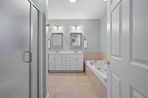 32 Tansy Avenue Stratham NH 03885