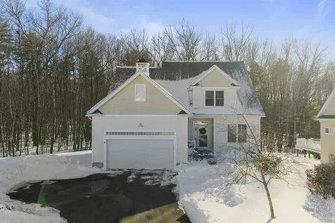 32 Tansy Avenue Stratham NH 03885