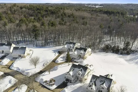 32 Tansy Avenue Stratham NH 03885