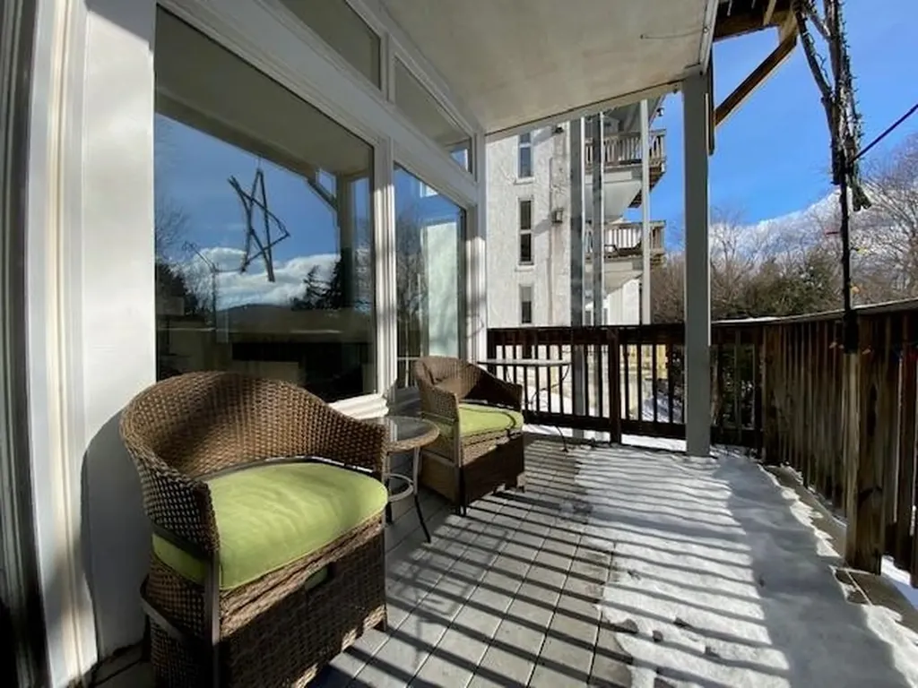 42 Lower Phase Road Warren VT 05674