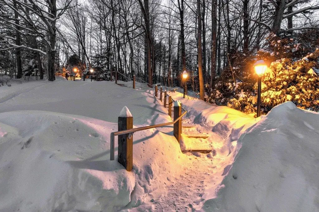 42 Lower Phase Road Warren VT 05674