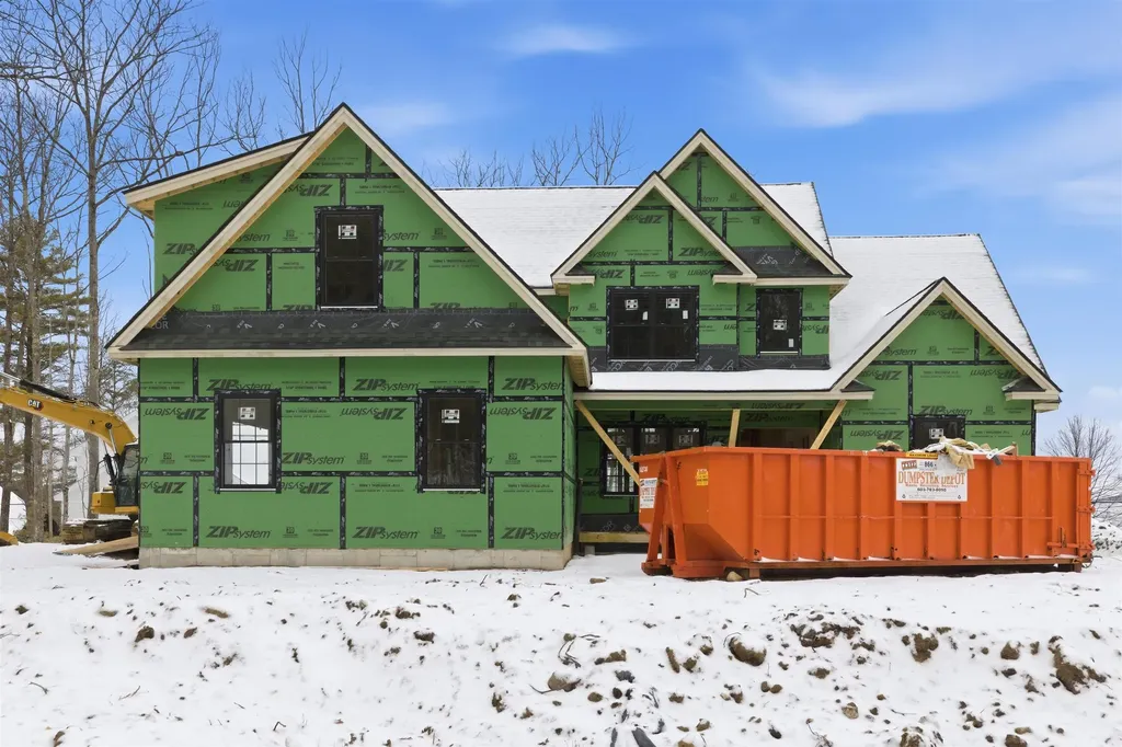 34 Deadreckoning Point Laconia NH 03246-1835