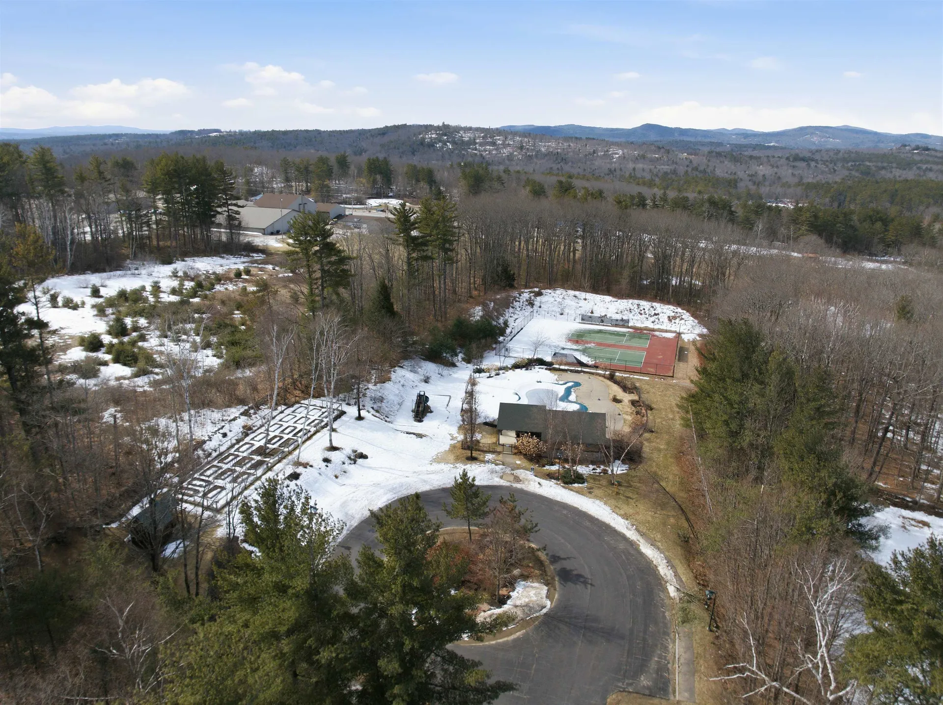 34 Deadreckoning Point Laconia NH 03246-1835