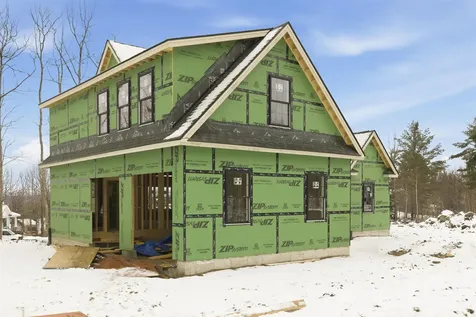 34 Deadreckoning Point Laconia NH 03246-1835