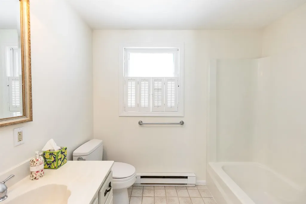 4 Burlington Road Nashua NH 03062-3504