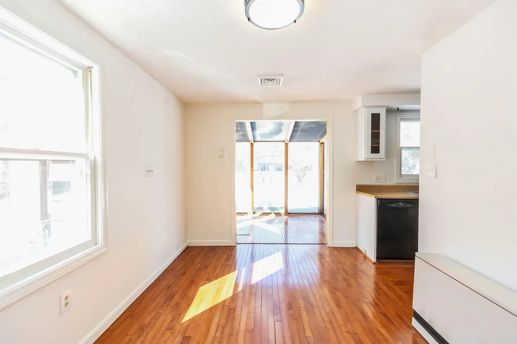 4 Burlington Road Nashua NH 03062-3504