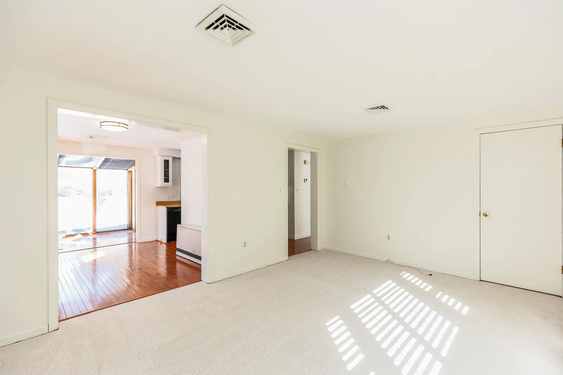 4 Burlington Road Nashua NH 03062-3504