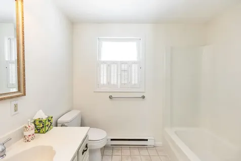 4 Burlington Road Nashua NH 03062-3504