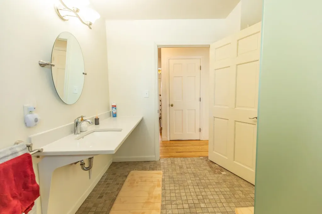 89 Butler Avenue Hinsdale NH 03451