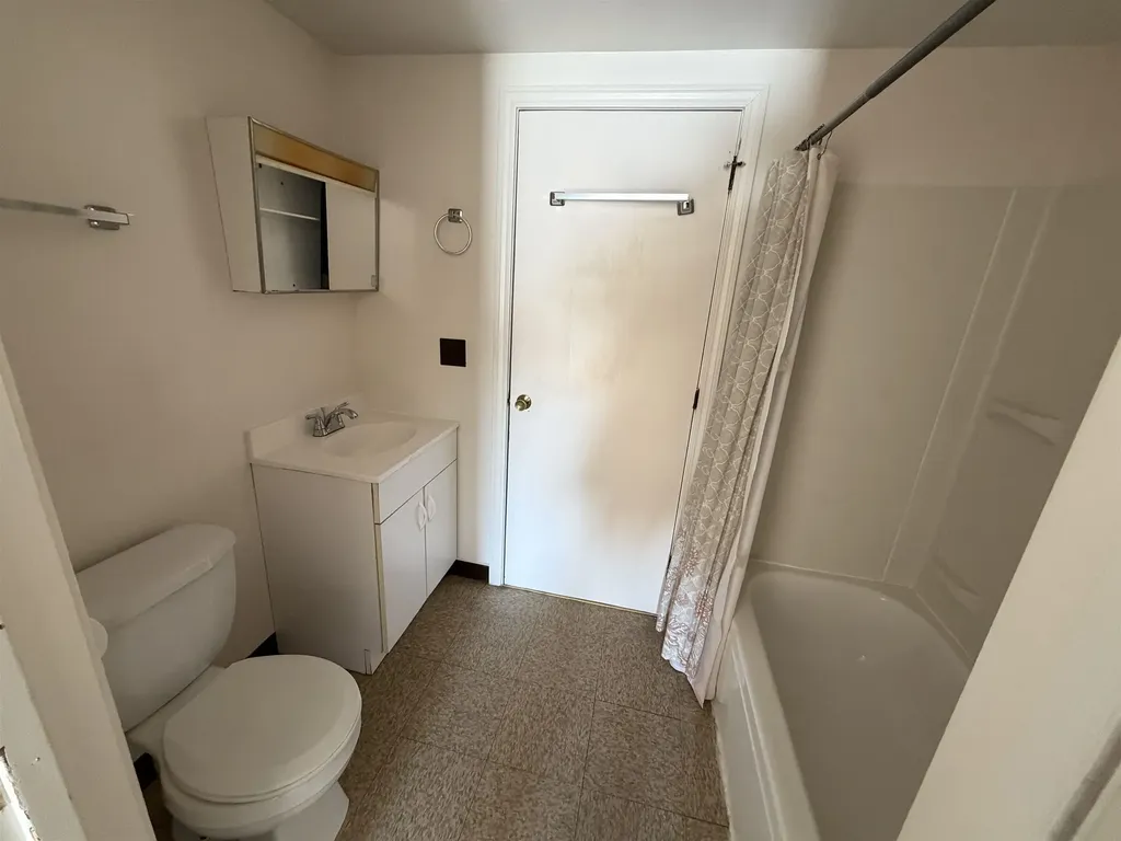 746 Calef Highway Barrington NH 03825