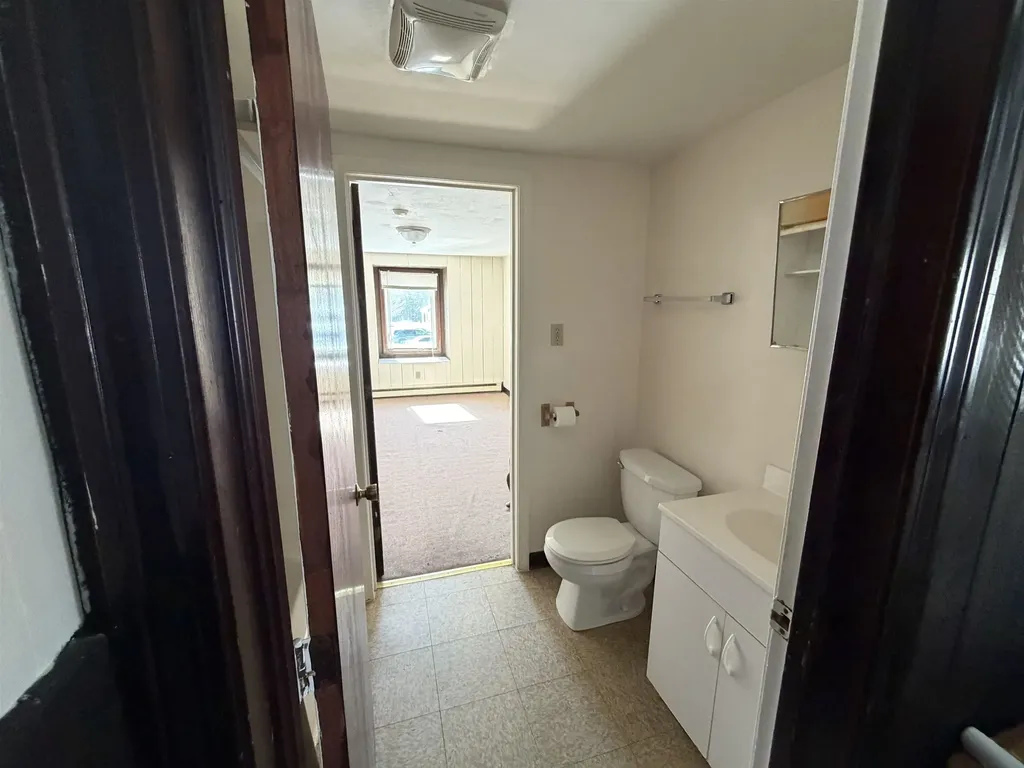 746 Calef Highway Barrington NH 03825