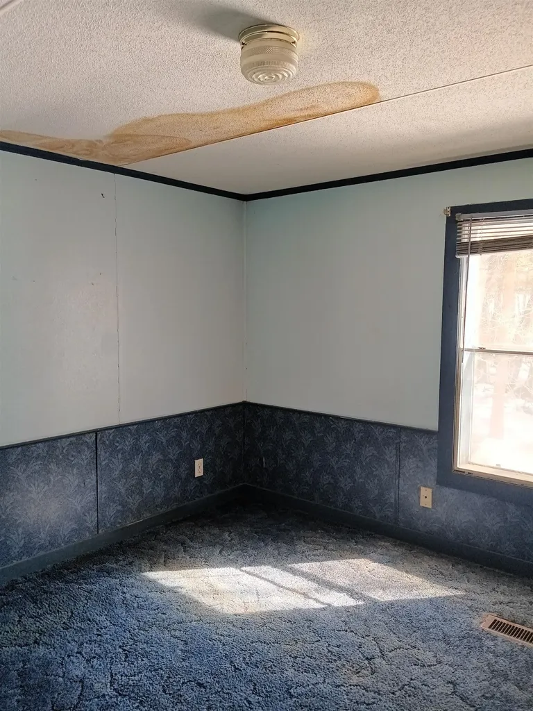 23 Deepwood Park Brattleboro VT 05301