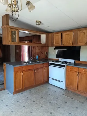 23 Deepwood Park Brattleboro VT 05301