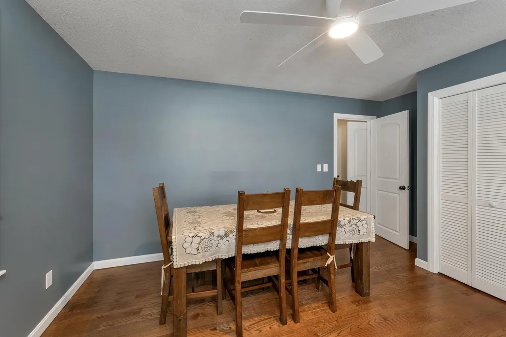 51 Pilgrim Drive Litchfield NH 03052