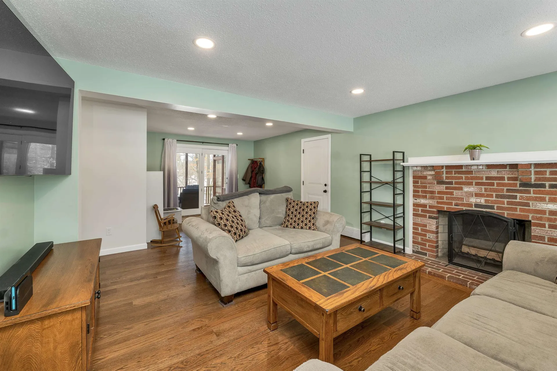 51 Pilgrim Drive Litchfield NH 03052