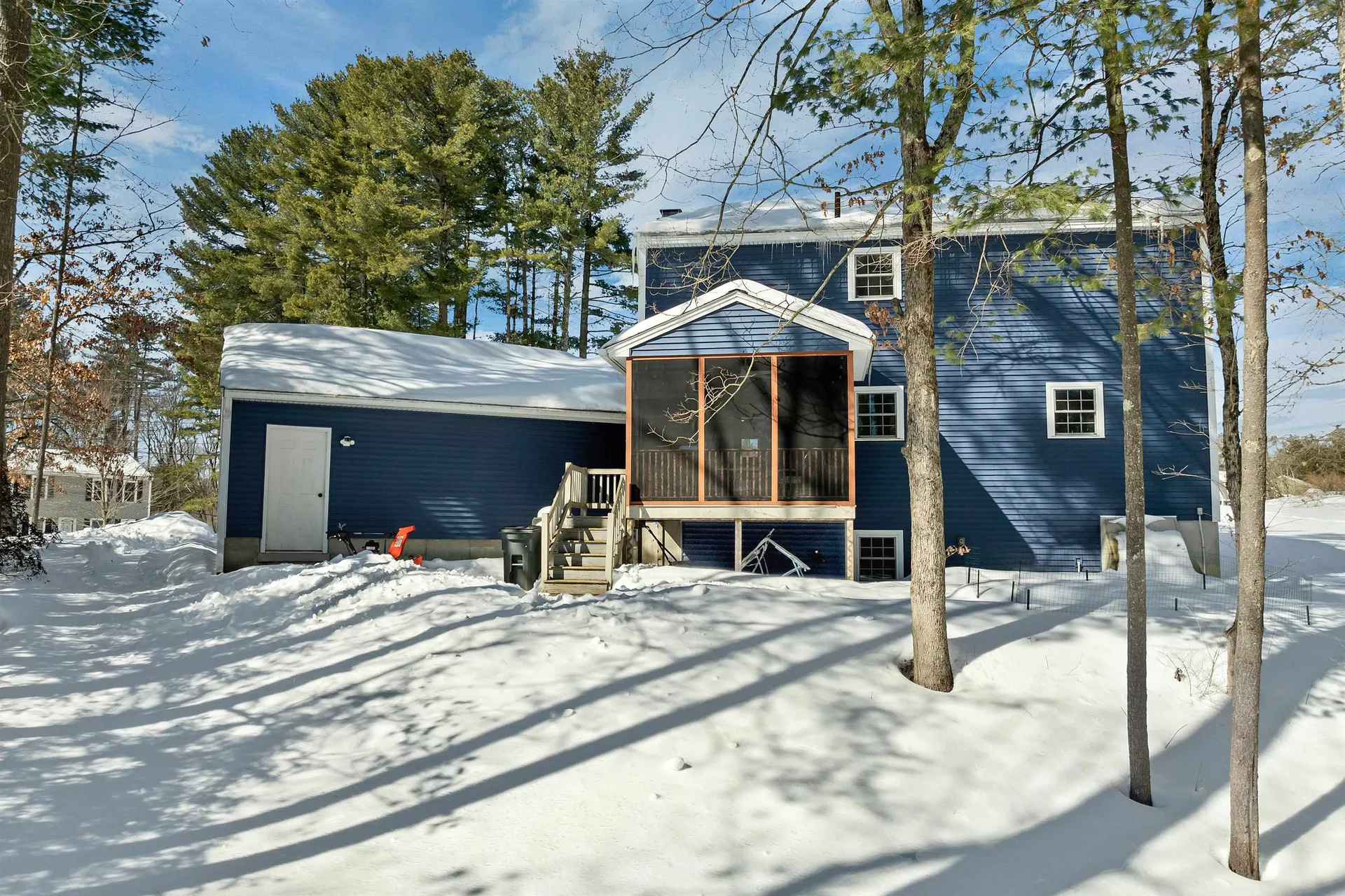 51 Pilgrim Drive Litchfield NH 03052