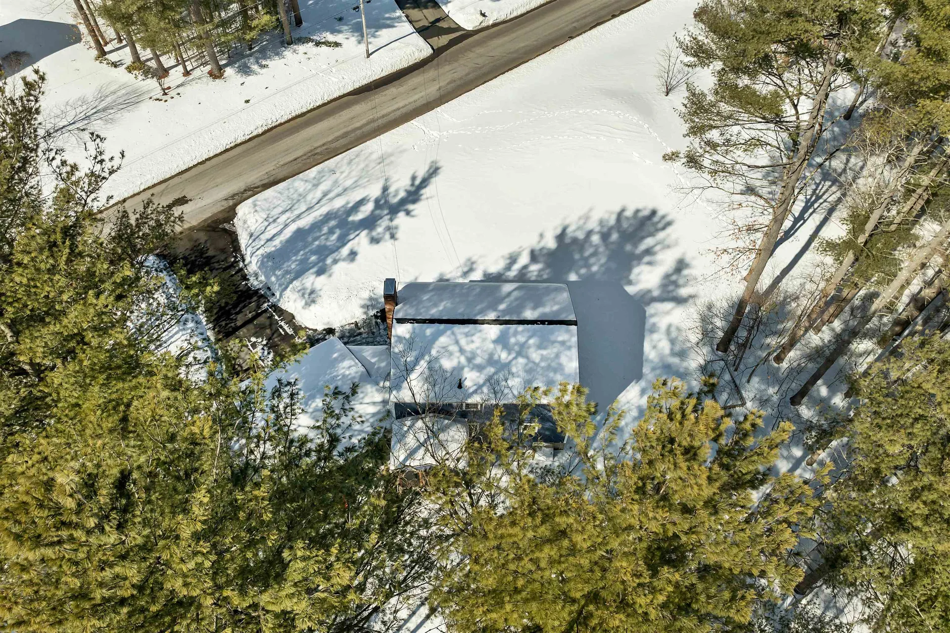 51 Pilgrim Drive Litchfield NH 03052