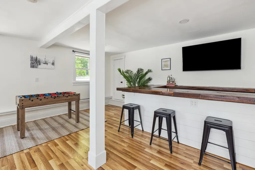 1787 Route 100 North Ludlow VT 05149