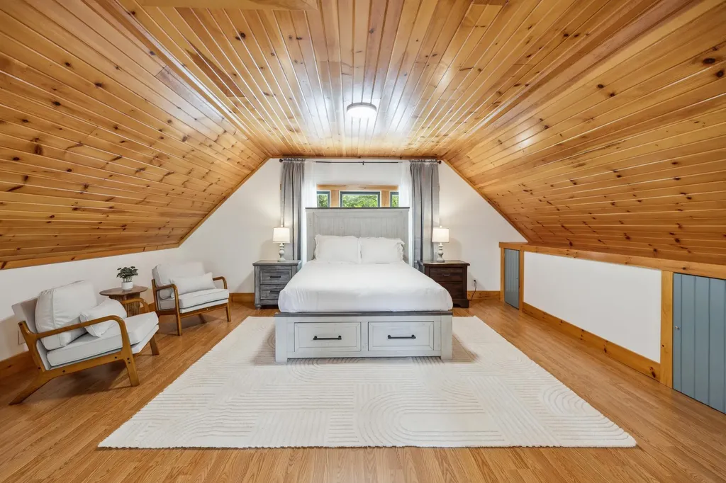 1787 Route 100 North Ludlow VT 05149