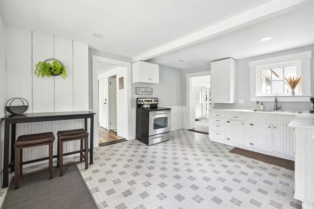 1787 Route 100 North Ludlow VT 05149