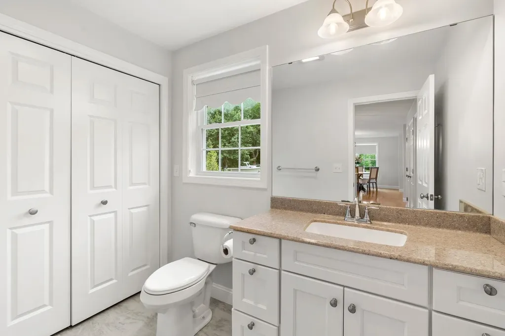 43 Hampton Road Exeter NH 03833