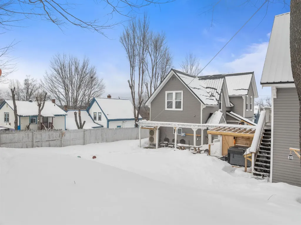 43 High Street Laconia NH 03246
