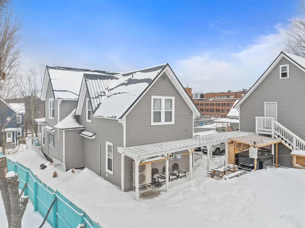 43 High Street Laconia NH 03246