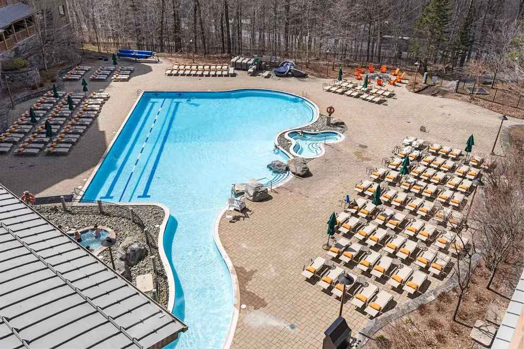 7412 Mountain Road Stowe VT 05672