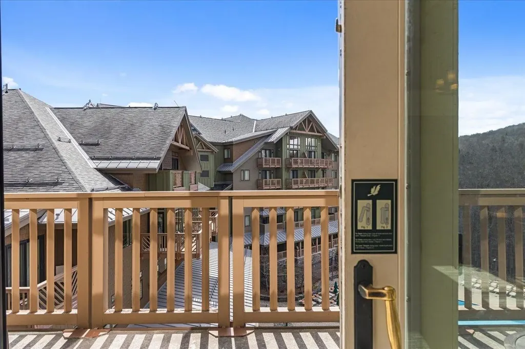 7412 Mountain Road Stowe VT 05672