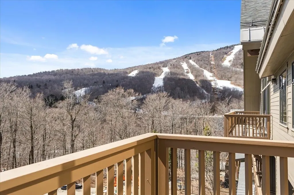 7412 Mountain Road Stowe VT 05672