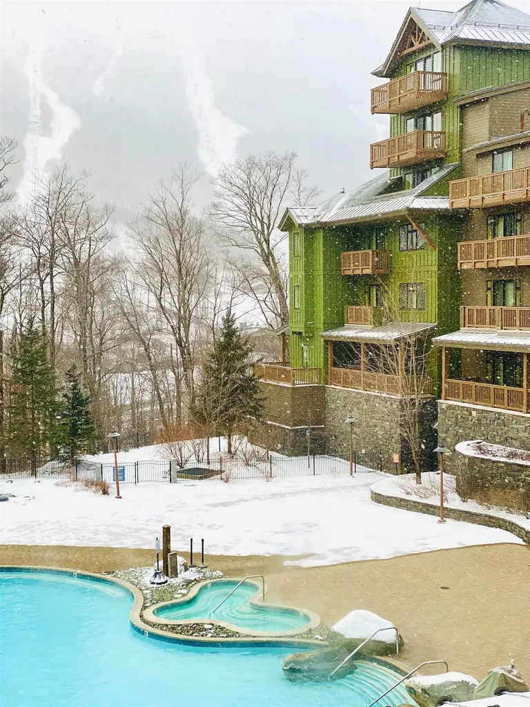 7412 Mountain Road Stowe VT 05672