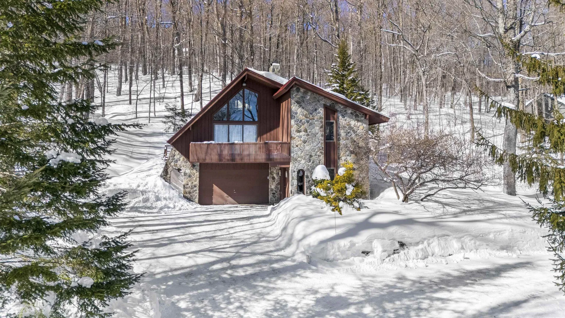 11 Round Tree Road Winhall VT 05340