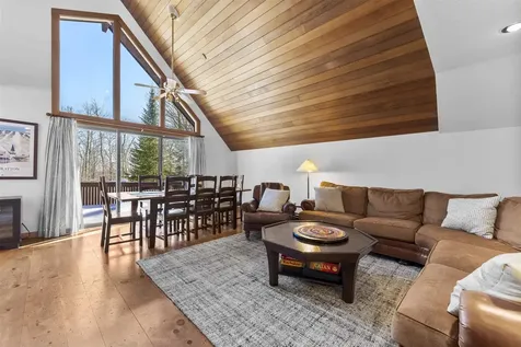 11 Roundtree Road Winhall VT 05340